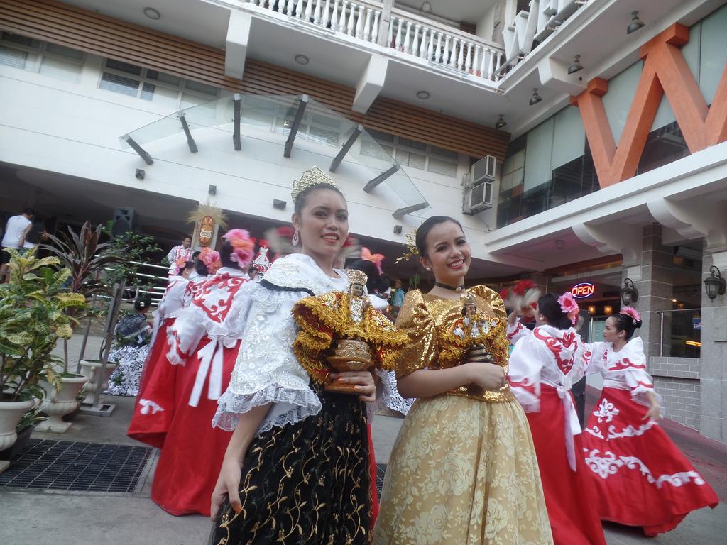 Wellcome Hotel Cebu Екстер'єр фото