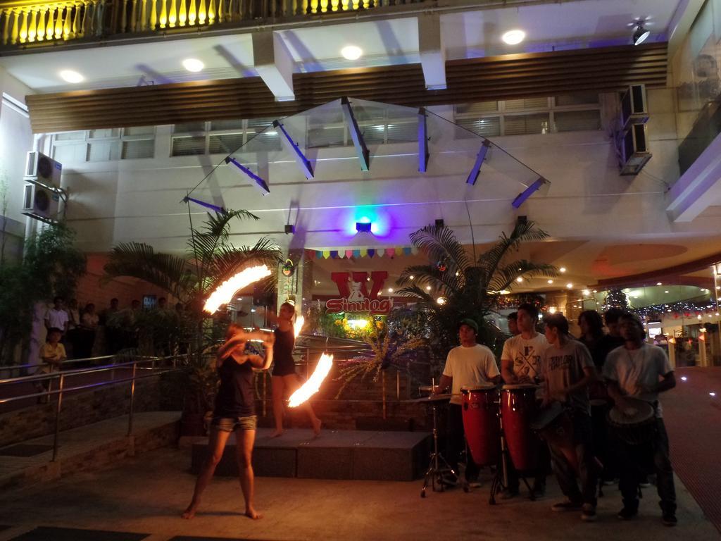 Wellcome Hotel Cebu Екстер'єр фото