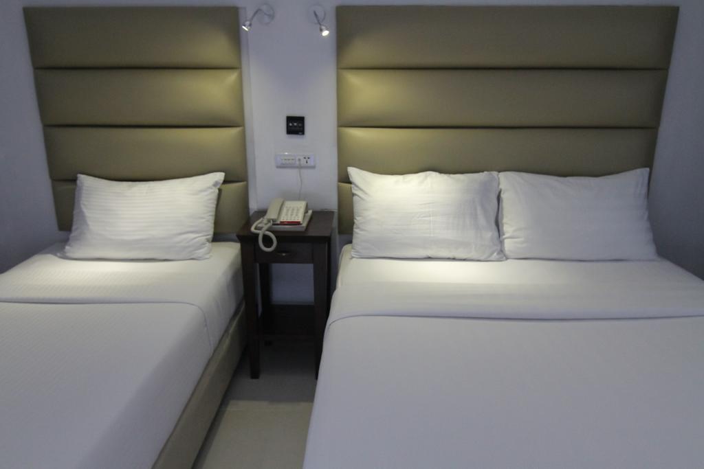 Wellcome Hotel Cebu Екстер'єр фото