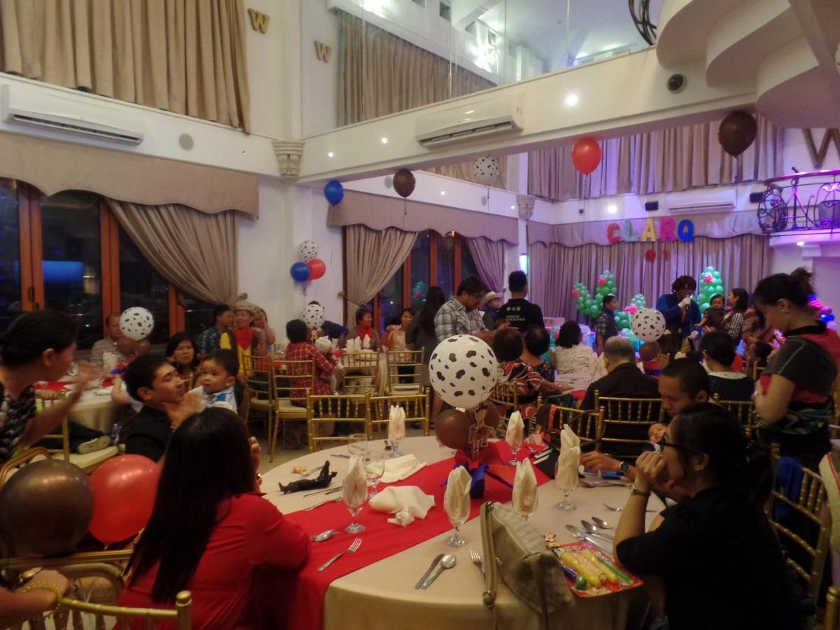 Wellcome Hotel Cebu Екстер'єр фото