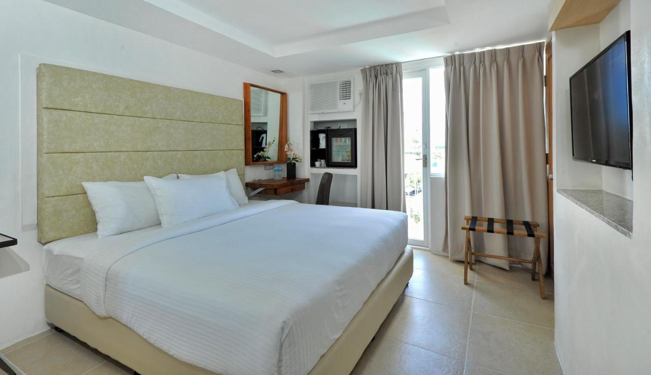 Wellcome Hotel Cebu Екстер'єр фото